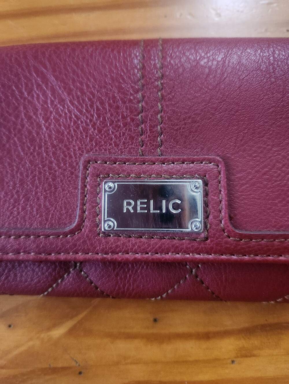 Relic Wallet Red - Picture 2 of 6